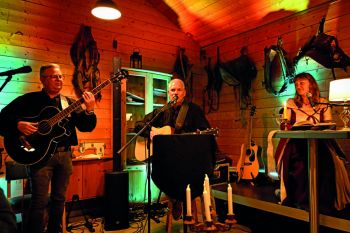 Lesung-Engelner-Bahnhof-1024x683